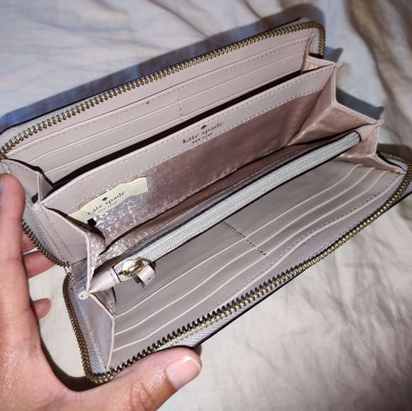 Kate Spade Wallet Grey - Picture 3 of 4